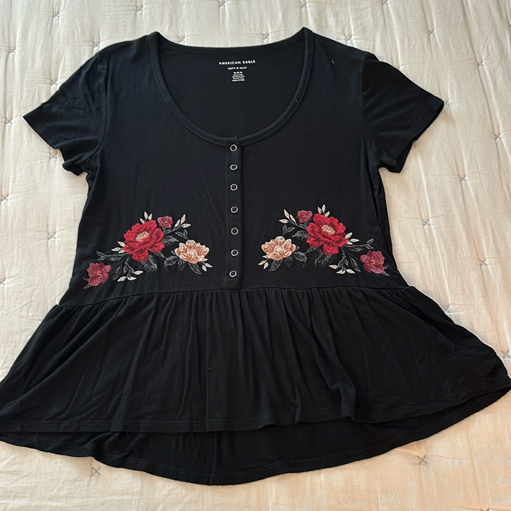 💙 5 for $25 / American Eagle top